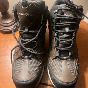 Eddie Bauer men’s size 12 hiking boots